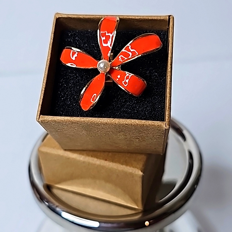 Large Flowered Custom Orange Ring W/Center Pearl & Gold Adj. Band. Os